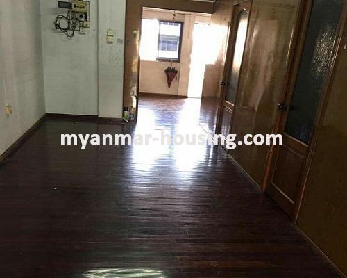 ミャンマー不動産 - 売り物件 - No.3047 - An apartment for sale in Hlaing Township. - View of the living room