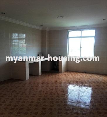 မြန်မာအိမ်ခြံမြေ - ရောင်းမည် property - No.3053 - လှိုင်မြို့နယ်တွင် တိုက်သစ်အခန်းကောင်းတစ်ခန်းရောင်းရန်ရှိသည်။  - View of the Kitchen room