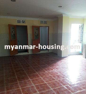 မြန်မာအိမ်ခြံမြေ - ရောင်းမည် property - No.3054 - လှိုင်မြို့နယ်တွင် တိုက်သစ်အခန်းကောင်းတစ်ခန်းရောင်းရန်ရှိသည်။  - View of Kitchen room