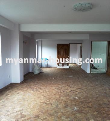 Myanmar real estate - for sale property - No.3058 - A Good Room for sale in Ahlone Township - View of the Living room