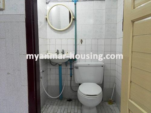 缅甸房地产 - 出售物件 - No.3075 - A Good room with two bed room for sale in the third floor at Sanchaung Township. - View of the Toilet and Bathroom
