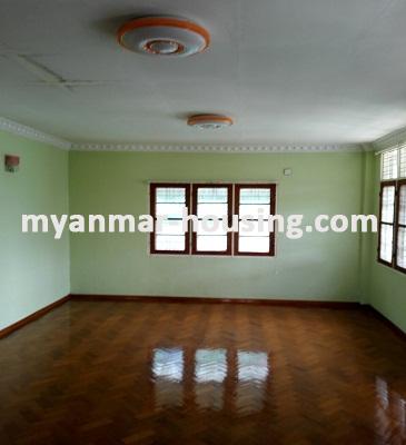 မြန်မာအိမ်ခြံမြေ - ရောင်းမည် property - No.3088 - သင်္ကန်းကျွန်းမြို့နယ်တွင် နှစ်ထပ်တိုက် လုံးချင်းတစ်လုံး ရောင်းရန်ရှိပါသည်။ - View of the Living room