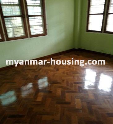 မြန်မာအိမ်ခြံမြေ - ရောင်းမည် property - No.3088 - သင်္ကန်းကျွန်းမြို့နယ်တွင် နှစ်ထပ်တိုက် လုံးချင်းတစ်လုံး ရောင်းရန်ရှိပါသည်။ - View of the living room