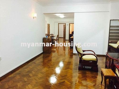 မြန်မာအိမ်ခြံမြေ - ရောင်းမည် property - No.3097 - ပုလဲကွန်ဒိုတွင်  အခန်းကောင်းတစ်ခန်းဌားရန် ရှိပါသည်။ - View of the living room
