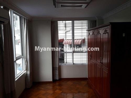 缅甸房地产 - 出售物件 - No.3104 - Condo room for sale in Shwe Pa Dauk Condo. - View of the bed room