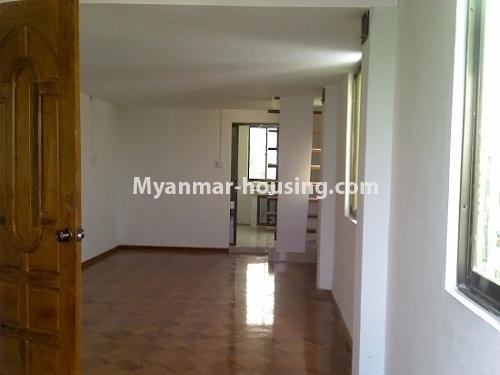 ミャンマー不動産 - 売り物件 - No.3120 - An apartment for sale in Sanchaung Township. - View of the Living room