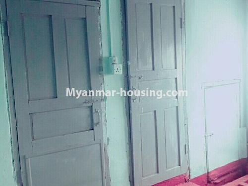 Myanmar real estate - for sale property - No.3129 - Apartment for slae near Kandaw Gyi Lake, Tarmway! - bathroom and toilet