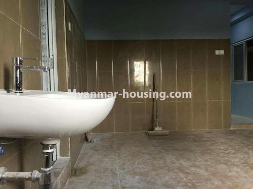 Myanmar real estate - for sale property - No.3133 - New condo room for sale in Mayangone! - dining area