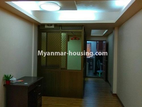 မြန်မာအိမ်ခြံမြေ - ရောင်းမည် property - No.3134 - ဗိုလ်တစ်ထောင်တွင် ကွန်ဒိုတိုက်ခန်း ရောင်းရန်ရှိသည်။  - living room