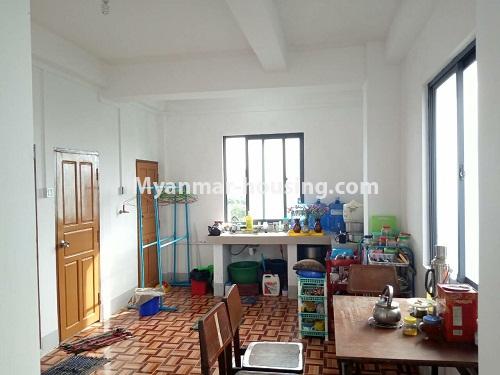 缅甸房地产 - 出售物件 - No.3135 - Condo room for sale in Mingalar Taung Nyunt! - living room