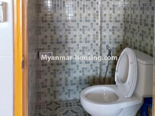 ミャンマー不動産 - 売り物件 - No.3147 - Condo room for sale in Pazundaung! - toilet 