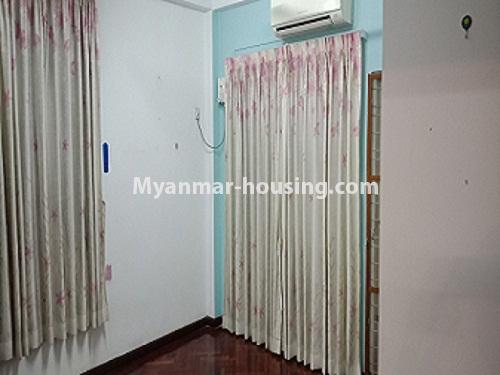 မြန်မာအိမ်ခြံမြေ - ရောင်းမည် property - No.3161 - ကမာရွတ်တွင် တိုက်ခန်း နှစ်လွှာ ရောင်းရန်ရှိသည်။ - bedroom 1