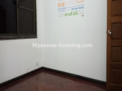 မြန်မာအိမ်ခြံမြေ - ရောင်းမည် property - No.3161 - ကမာရွတ်တွင် တိုက်ခန်း နှစ်လွှာ ရောင်းရန်ရှိသည်။ - bedroom 3
