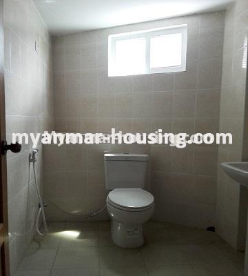 缅甸房地产 - 出售物件 - No.3176 - Newly built a Condo room for rent near Tarmway Ocean is available now! - compound bathroom