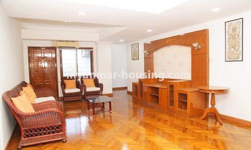 မြန်မာအိမ်ခြံမြေ - ရောင်းမည် property - No.3188 - မရမ်းကုန်း Ocean condo တွင် ကွန်ဒိုခန်း ရောင်းရန်ရှိသည်။ - living room