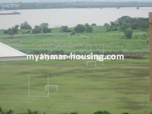 မြန်မာအိမ်ခြံမြေ - ရောင်းမည် property - No.3191 - သန်လျင် ကြယ်မြို့တော်ကွန်ဒိုတွင် အခန်းရောင်းရန် ရှိသည်။ - golf course 