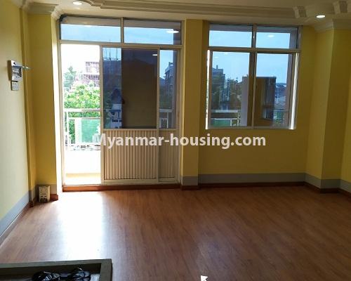 မြန်မာအိမ်ခြံမြေ - ရောင်းမည် property - No.3205 - တောင်ဥက္ကလာတွင် ကွန်ဒိုခန်းသေး ရောင်းရန်ရှိသည်။ - living room