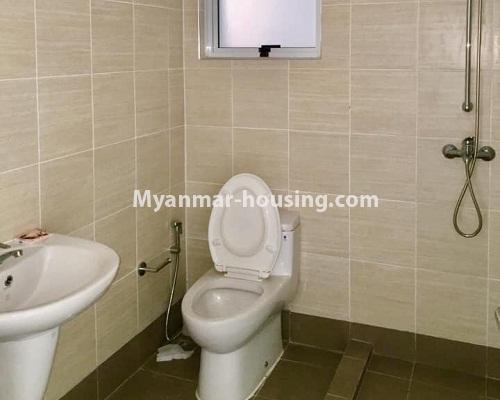 ミャンマー不動産 - 売り物件 - No.3209 - Star City condo room for sale in Thanlyin! - bathroom view