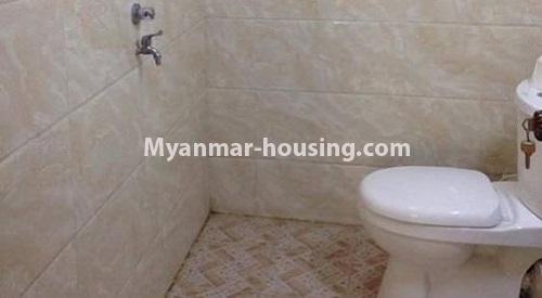 缅甸房地产 - 出售物件 - No.3212 - Condo room for sale in Kamaryut! - compound bathroom