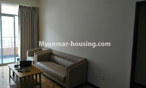 မြန်မာအိမ်ခြံမြေ - ရောင်းမည် property - No.3213 - သန်လျင် ကြယ်မြို့တော်ကွန်ဒိုတွင် အခန်းရောင်းရန် ရှိသည်။ - living room