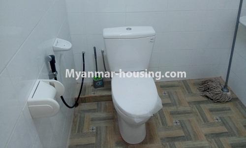 မြန်မာအိမ်ခြံမြေ - ရောင်းမည် property - No.3220 - သင်္ဃန်းကျွန်းတွင် လုံးချင်းရောင်းရန် ရှိသည်။ - bathroom 2