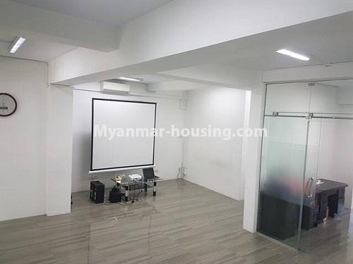 缅甸房地产 - 出售物件 - No.3223 - New condo room for sale in Botahtaung! - living room