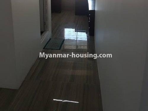မြန်မာအိမ်ခြံမြေ - ရောင်းမည် property - No.3223 - ဗိုလ်တစ်ထောင်တွင် ကွန်ဒိုခန်းသစ် ရောင်းရန်ရှိသည်။  - corridor
