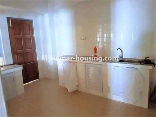 ミャンマー不動産 - 売り物件 - No.3233 - Shwe Moe Kaung condominium room for sale in Yankin! - kitchen