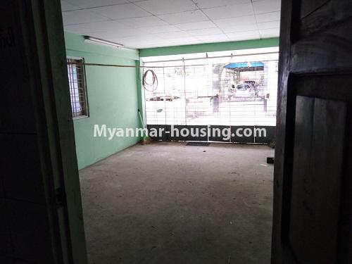 缅甸房地产 - 出售物件 - No.3245 - Landed house for sale in Mya Khwar Nyo Housing, Tharketa! - garage