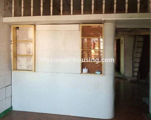 缅甸房地产 - 出售物件 - No.3254 - Ground floor with mezzanine in Bahan! - living room and mezzanine