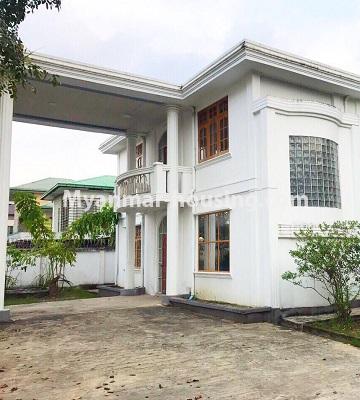 缅甸房地产 - 出售物件 - No.3269 - Newly decorated landed house for sale in North Dagon! - arch view