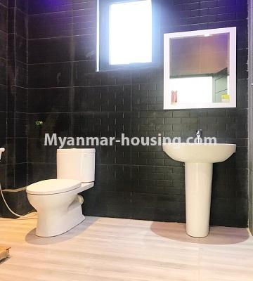 ミャンマー不動産 - 売り物件 - No.3271 - Well-decorated landed house for sale in North Dagon! - bathroom 1