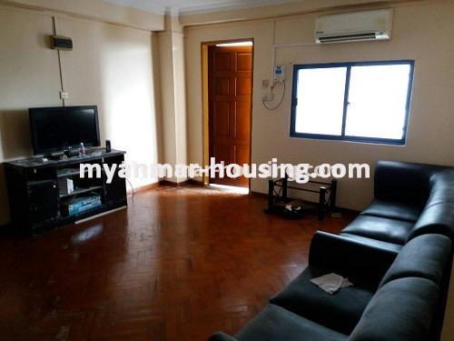 မြန်မာအိမ်ခြံမြေ - ရောင်းမည် property - No.3275 - မရမ်းကုန်း တော်၀င်သီရိကွန်ဒိုတွင် အခန်းရောင်းရန် ရှိသည်။ - living room view