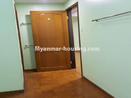 မြန်မာအိမ်ခြံမြေ - ရောင်းမည် property - No.3286 - မရမ်းကုန်း ကိုးမိုင်တွင် တော်၀င်သီးရိကွန်ဒိုခန်း ရောင်းရန်ရှိသည်။ - single bedroom 2