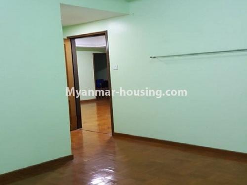 缅甸房地产 - 出售物件 - No.3286 - Taw Win Thiri Condominium room for sale in 9 mile, Mayangone! - master bedroom