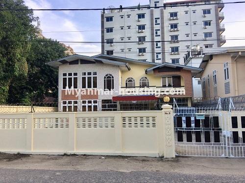 缅甸房地产 - 出售物件 - No.3294 - Decorated Landed House in the well-known area for sale in Kamaryut! - house view