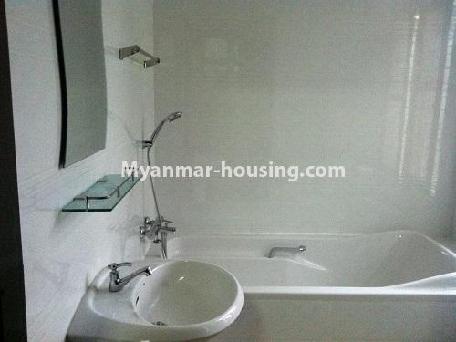 缅甸房地产 - 出售物件 - No.3294 - Decorated Landed House in the well-known area for sale in Kamaryut! - bathroom