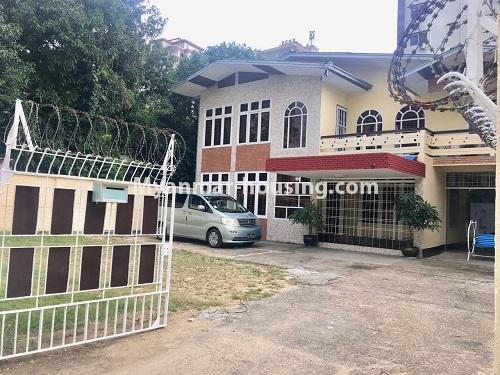 缅甸房地产 - 出售物件 - No.3294 - Decorated Landed House in the well-known area for sale in Kamaryut! - compound view