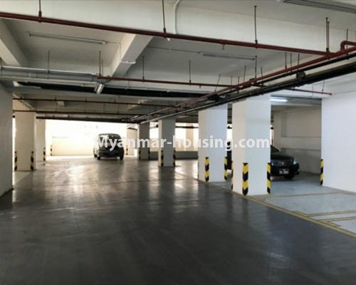 缅甸房地产 - 出售物件 - No.3300 - Luxurious condominium room for sale in Hlaing! - car parking