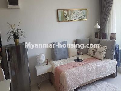 မြန်မာအိမ်ခြံမြေ - ရောင်းမည် property - No.3315 - ကြယ်စင်မြို့တော် Glaxy တာဝါတွင် အဆင့်မြင့်ပြင်ဆင်ထားသော စတူဒိီယို တစ်ယောက်ခန်း ရောင်းရန်ရှိသည်။ - anothr view of living room