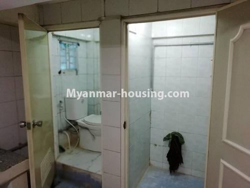 ミャンマー不動産 - 売り物件 - No.3321 - Hong Kong Type Second floor apartment for sale in Phone Gyi Street, Lanmadaw! - bathroom and toilet