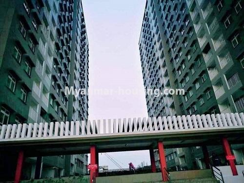 缅甸房地产 - 出售物件 - No.3324 - Ayar Chan Thar condominium room for sale in Dagon Seikkan! - building view