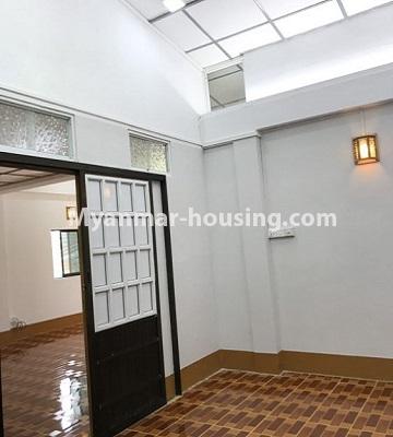 缅甸房地产 - 出售物件 - No.3337 - Decorated apartment room for sale near Gwa market, Sanchaung! - bedroom view
