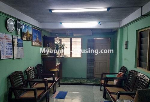 缅甸房地产 - 出售物件 - No.3344 - Third floor apartment for sale in Sanchaung! - living room