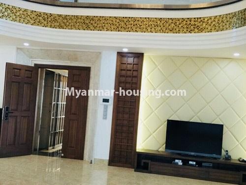 ミャンマー不動産 - 売り物件 - No.3355 - Duplex Golden Rose Condominium Penthouse for sale in Ahlone! - downstairs living room area