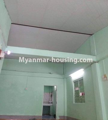 ミャンマー不動産 - 売り物件 - No.3361 - Apartment for sale near Kyauk Myaung Bus-top, Tarmway! - ceiling view