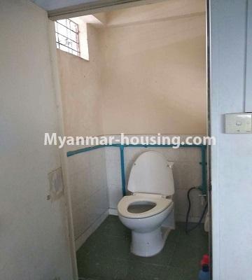 Myanmar real estate - for sale property - No.3376 - Second floor apartment room for rent on lower Kyeemyintdaing! - toilet view