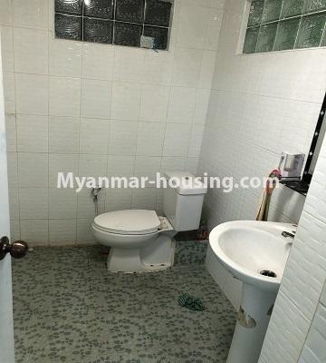 ミャンマー不動産 - 売り物件 - No.3406 - Aung Chan Thar Condominium room for sale in Kamaryut! - bathroom 1 view