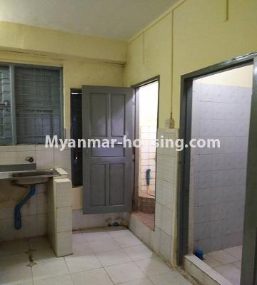 缅甸房地产 - 出售物件 - No.3419 - Ground Floor on 94th Street for sale in Mingalar Taung Nyunt! - another view of bathroom and toilet 
