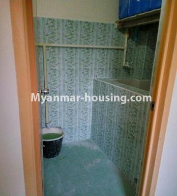 မြန်မာအိမ်ခြံမြေ - ရောင်းမည် property - No.3424 - စမ်းချောင်းတွင် အိပ်ခန်းတစ်ခန်းပါသော လေးလွှာတိုက်ခန်း ရောင်းရန်ရှိသည်။ - bathroom view